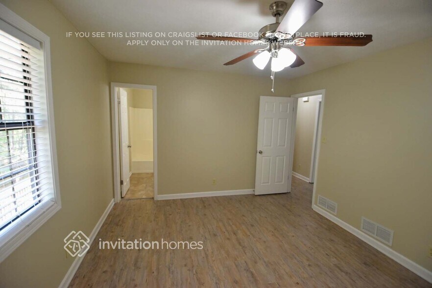 Building Photo - 373 Rustic Ridge Cir