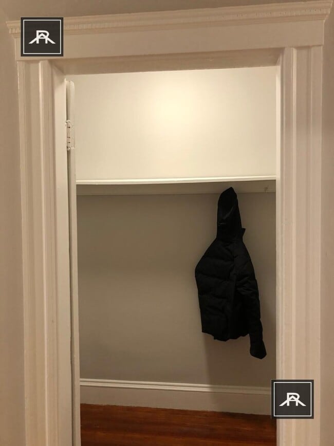 Building Photo - 3 bedroom in Cambridge MA 02140
