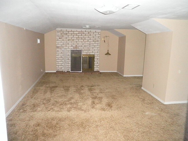 Building Photo - 1931 Ganyard Dr