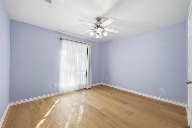 Building Photo - 835 Evergreen Ln