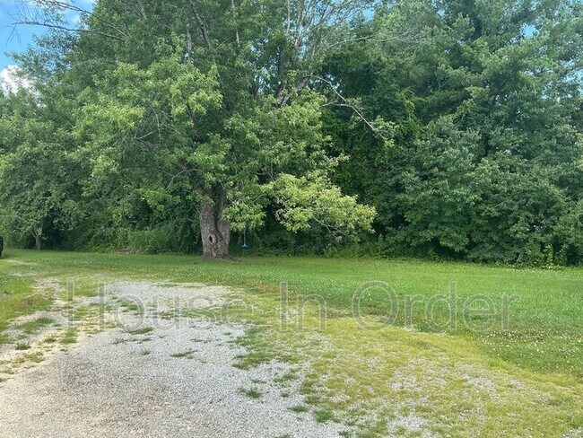 Building Photo - 67 Madrid Ln