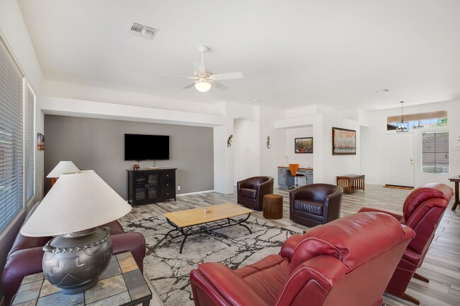 Building Photo - Great Furnished  Rental in Augusta Ranch f...