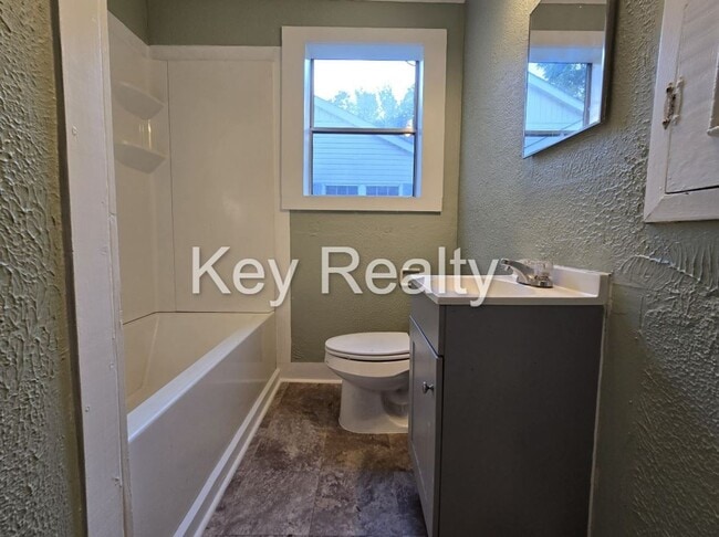 Building Photo - ****3229 Levin-Alexandria