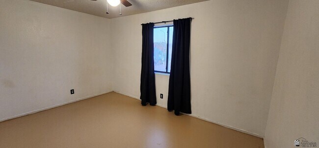 Building Photo - 2088 W Del Sol Ln