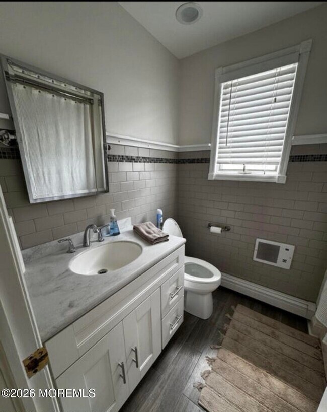 Building Photo - 106 Surf Dr