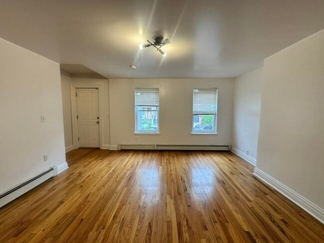 Building Photo - 146 Webster Ave