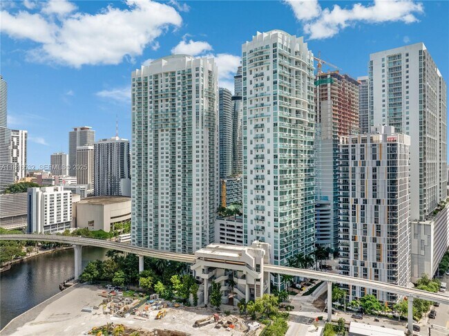 Building Photo - 41 SE 5th St