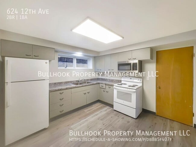 Building Photo - 624 12th Ave