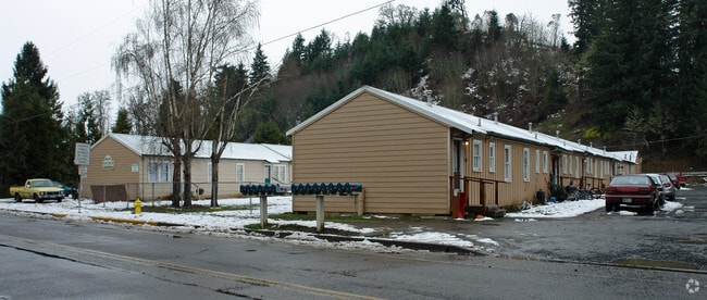Building Photo - River Road Apartments