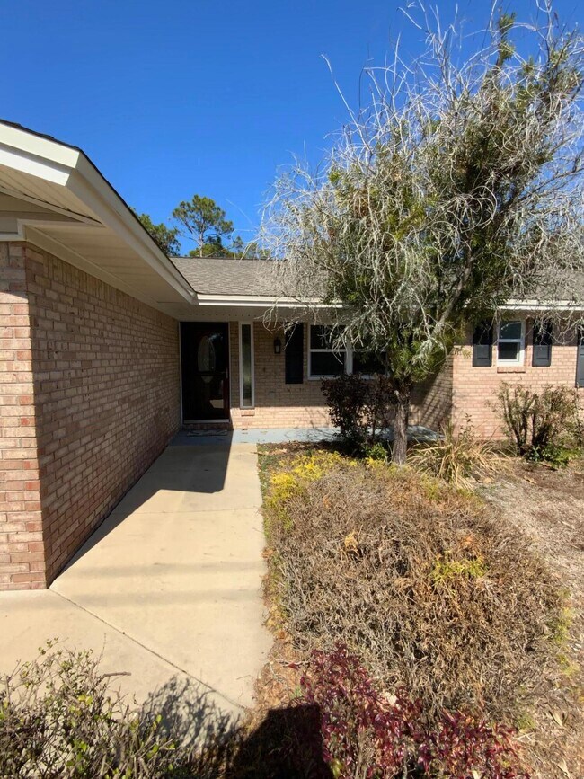 Building Photo - 129 12th Ave