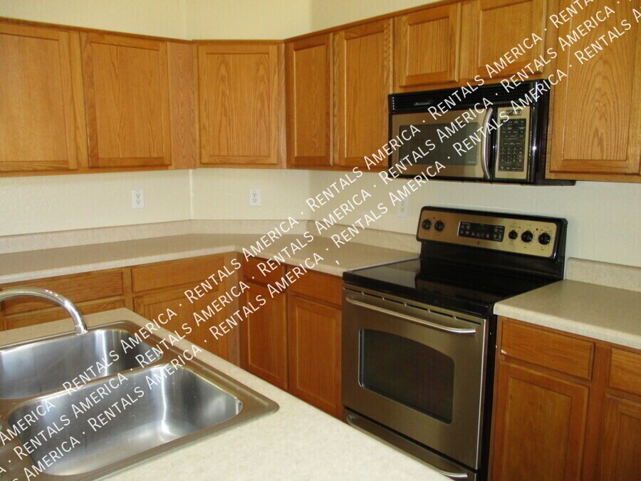 Building Photo - 1328 Natasha Dr