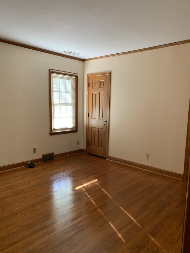 Bedroom 3 - 215 15th Ave SW