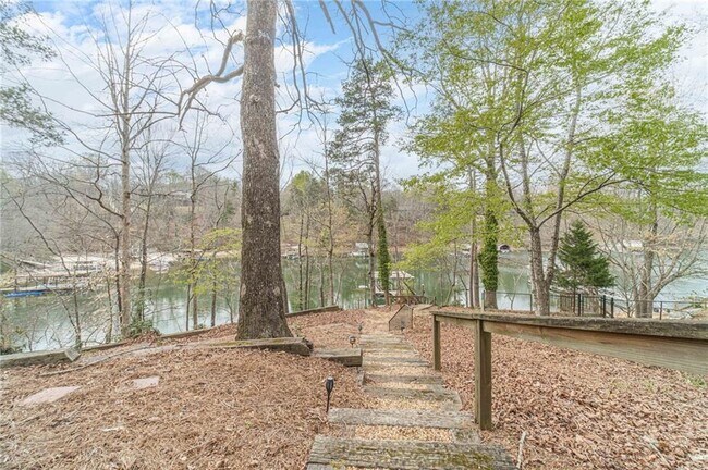 Building Photo - 691 Harbor Cove