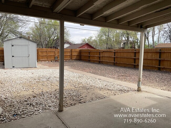 Building Photo - 1206 Claremont Ave