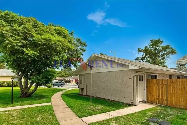Building Photo - 315 San Miguel St