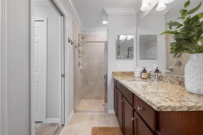 Building Photo - 16804 Vardon Ter