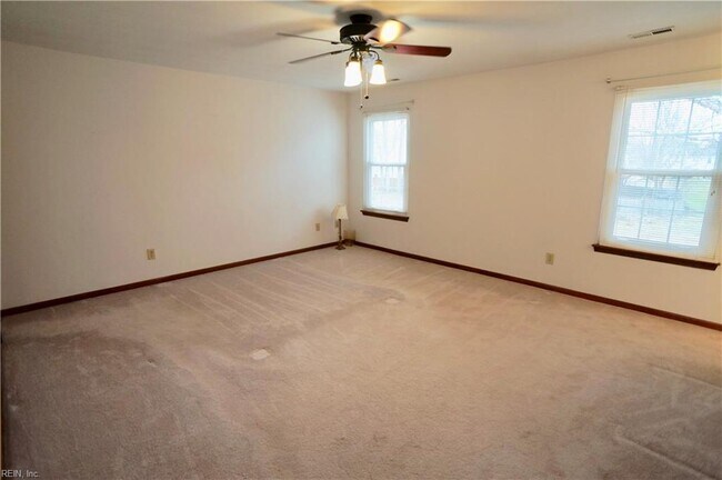 Building Photo - 937 Thompson Way