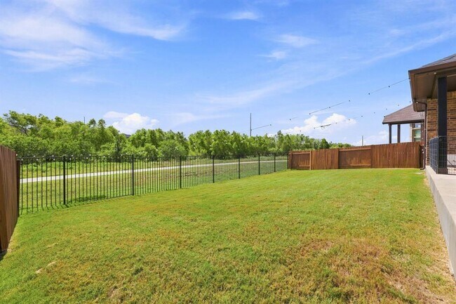 Building Photo - 658 Cherrystone Loop