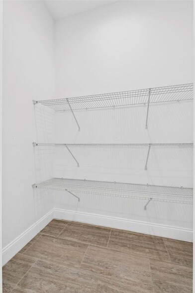 Building Photo - 200 Snowy Orchid Way