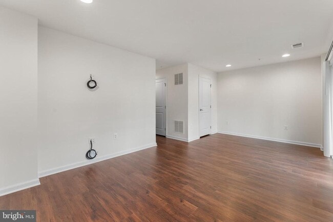 Building Photo - 8105 Kyne Millers Way
