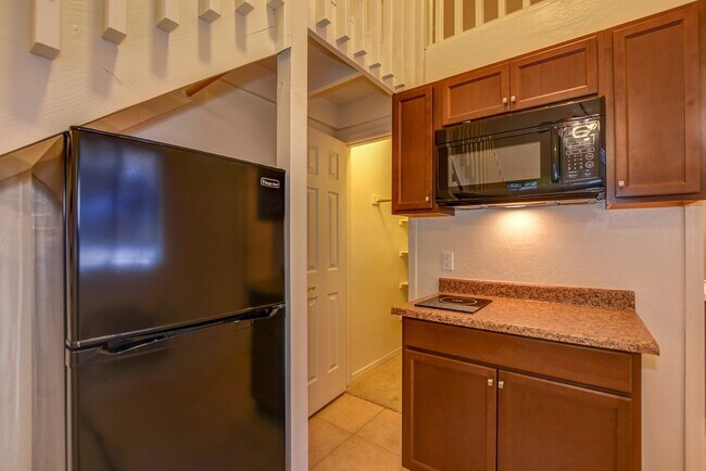 Building Photo - Boulder Park Townhome for Rent