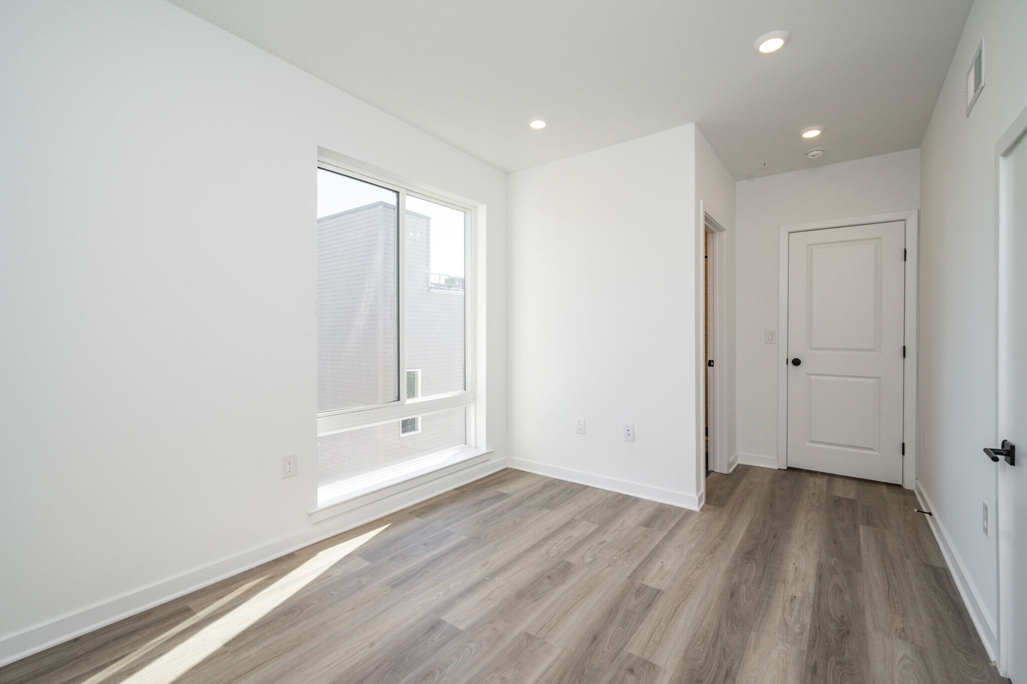 Building Photo - 1514 Master St