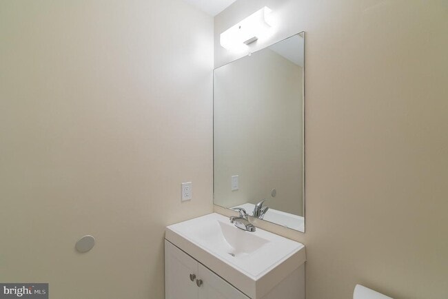 Building Photo - 414 Windsor Cir