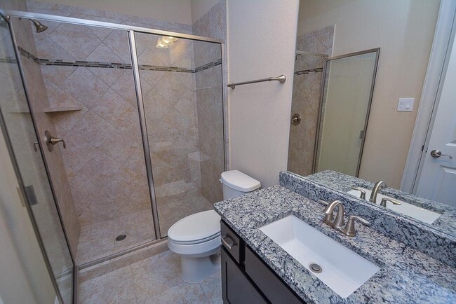 Building Photo - 15907 Court St