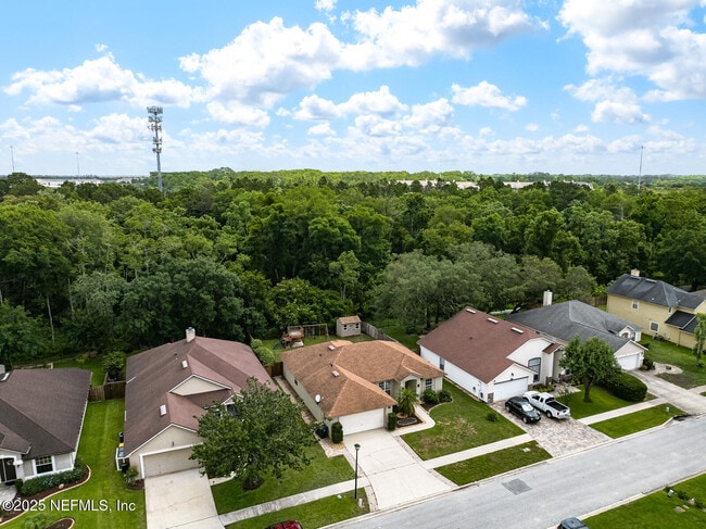 Building Photo - 8575 Crooked Tree Dr