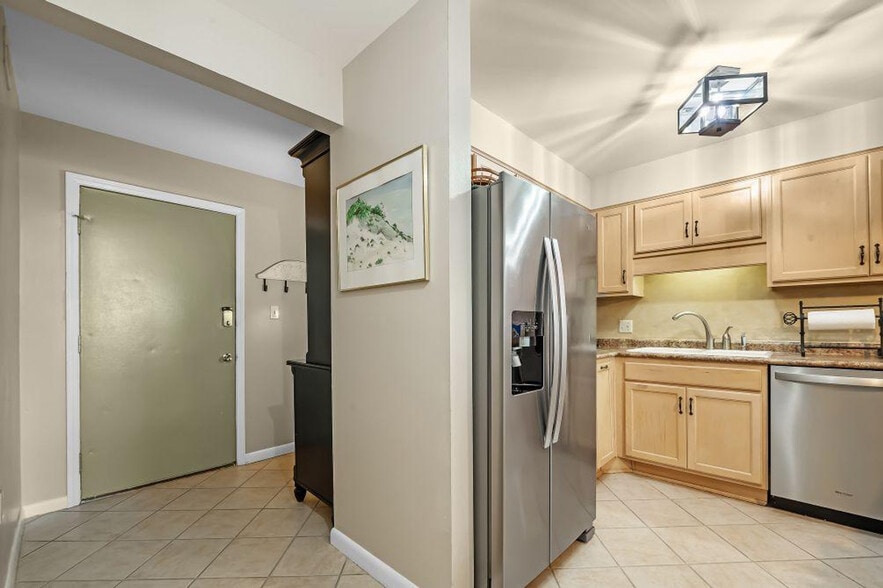 Building Photo - 1516 Sandpiper Ln