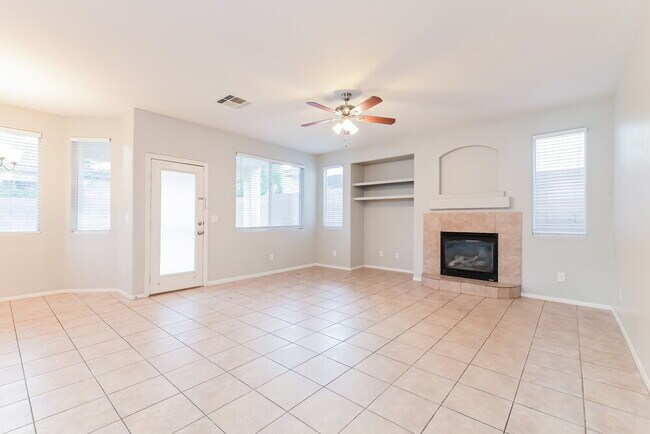 Building Photo - 5781 Magini Ave