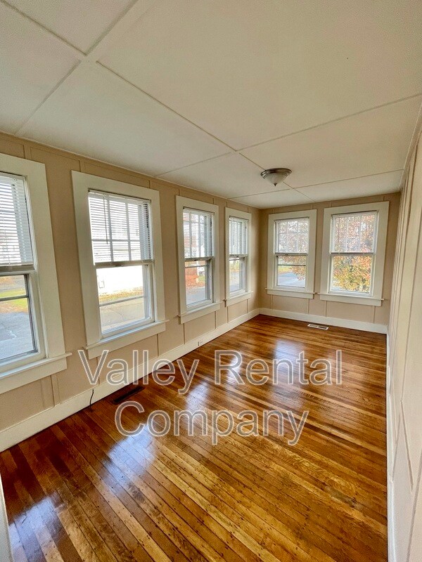 Building Photo - 41-43 High Street - 43