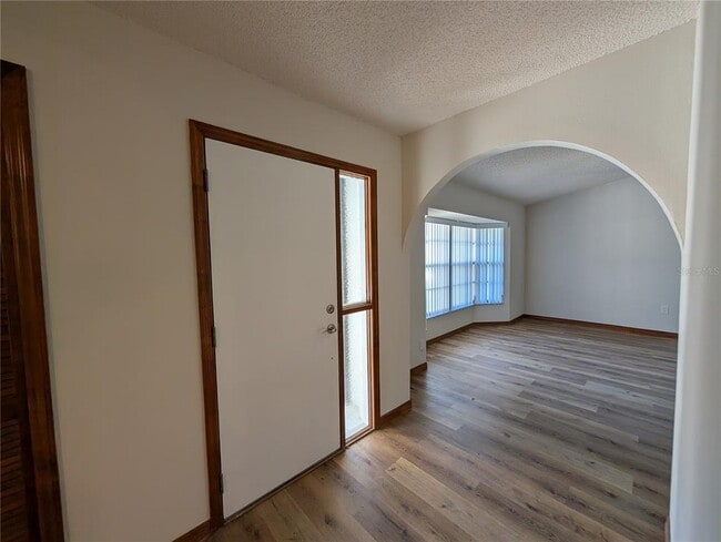 Building Photo - 3741 Thornbush Ln