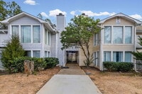 Building Photo - 1809 Augusta Dr