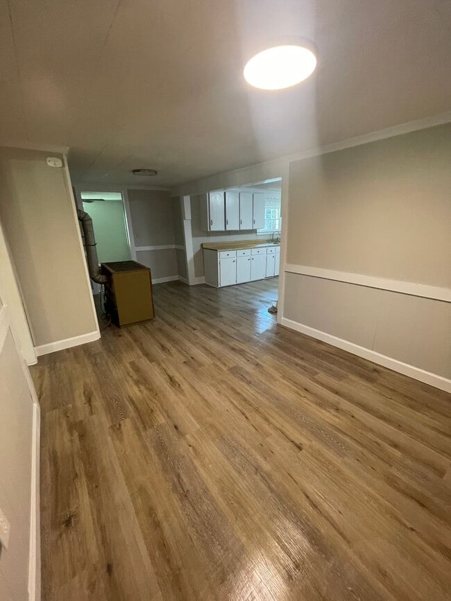 Building Photo - 1635 Gibbs Shoals Rd