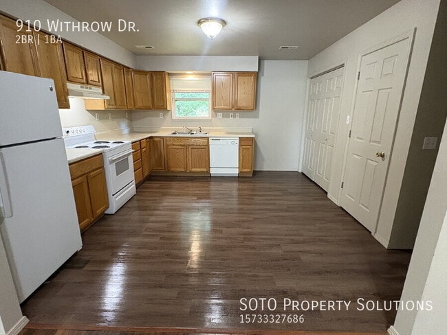 Building Photo - 910 Withrow Dr