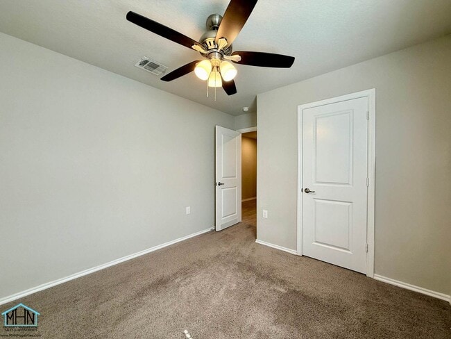 Building Photo - 6610 Hibiscus Falls