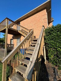 Building Photo - 1611 Meadow Spring Dr