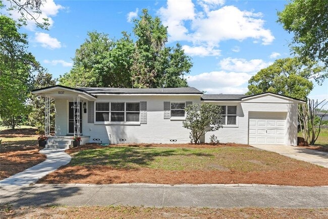 Primary Photo - 1037 N Virginia Ave