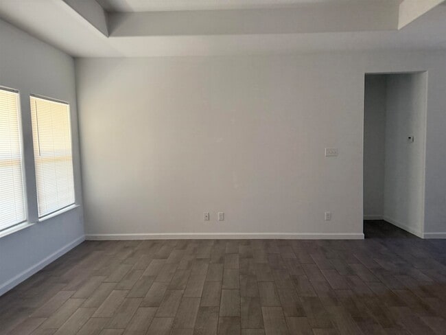 Building Photo - 314 Javier Dr