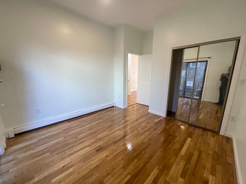 Building Photo - 285 Dorchester St