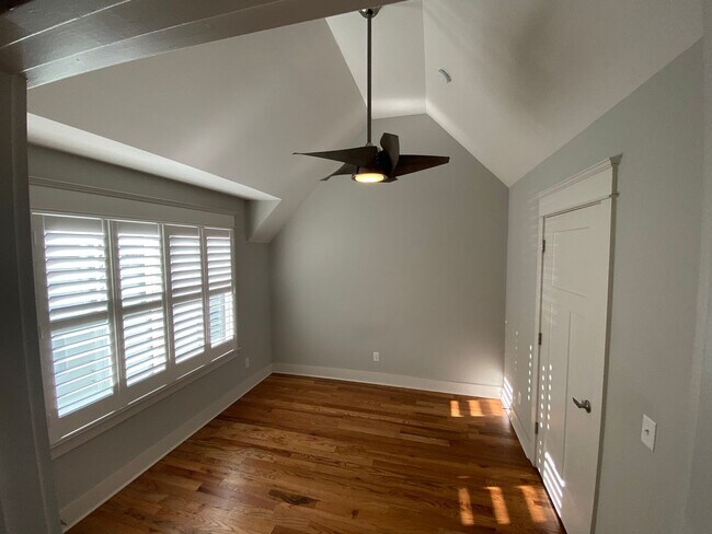 Building Photo - 602 Mariner Way