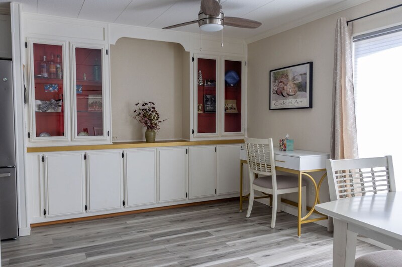 Building Photo - 1010 Palm Canyon Dr