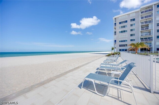 Building Photo - 3443 Gulf Shore Blvd N