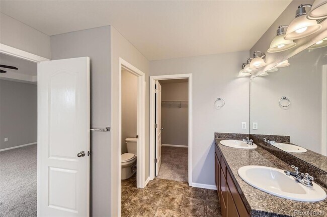 Building Photo - 6047 S Jamestown Way