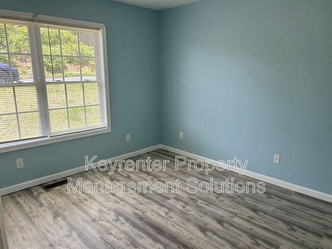 Building Photo - 252 Shiloh Ave