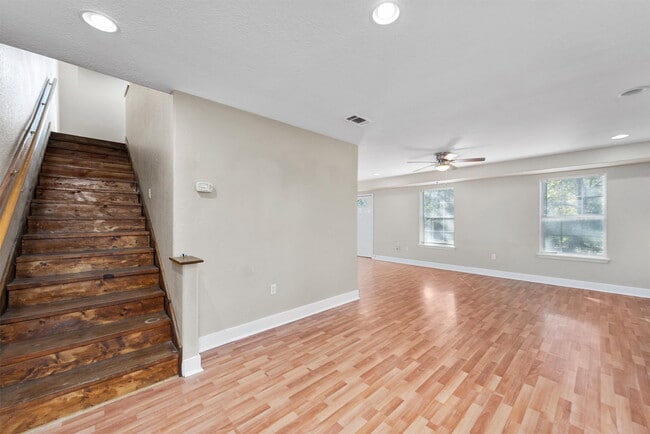 Building Photo - 1728 Connorvale Rd