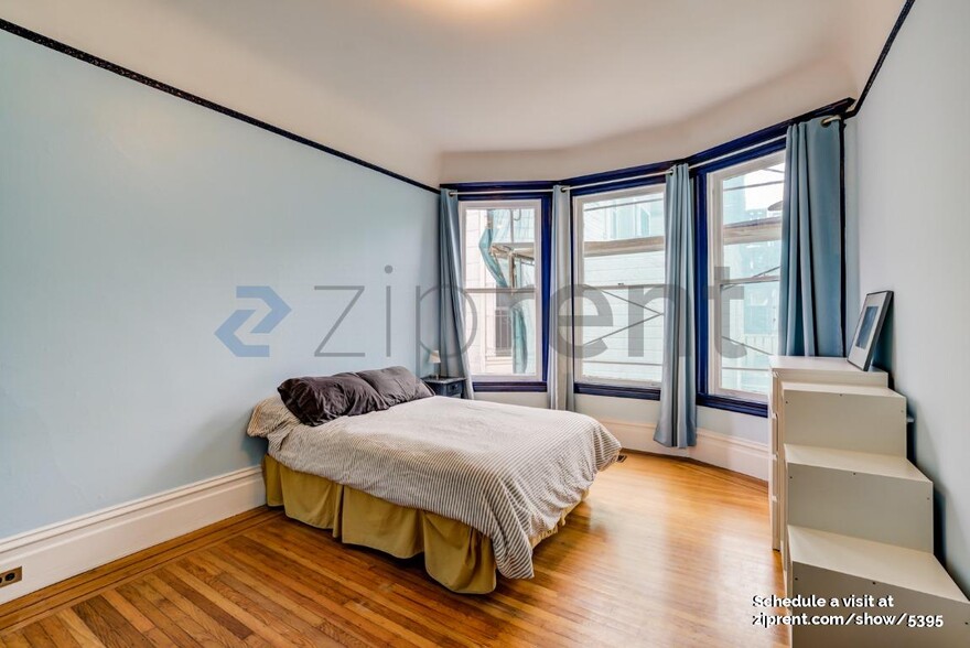 Building Photo - 643 Cole St