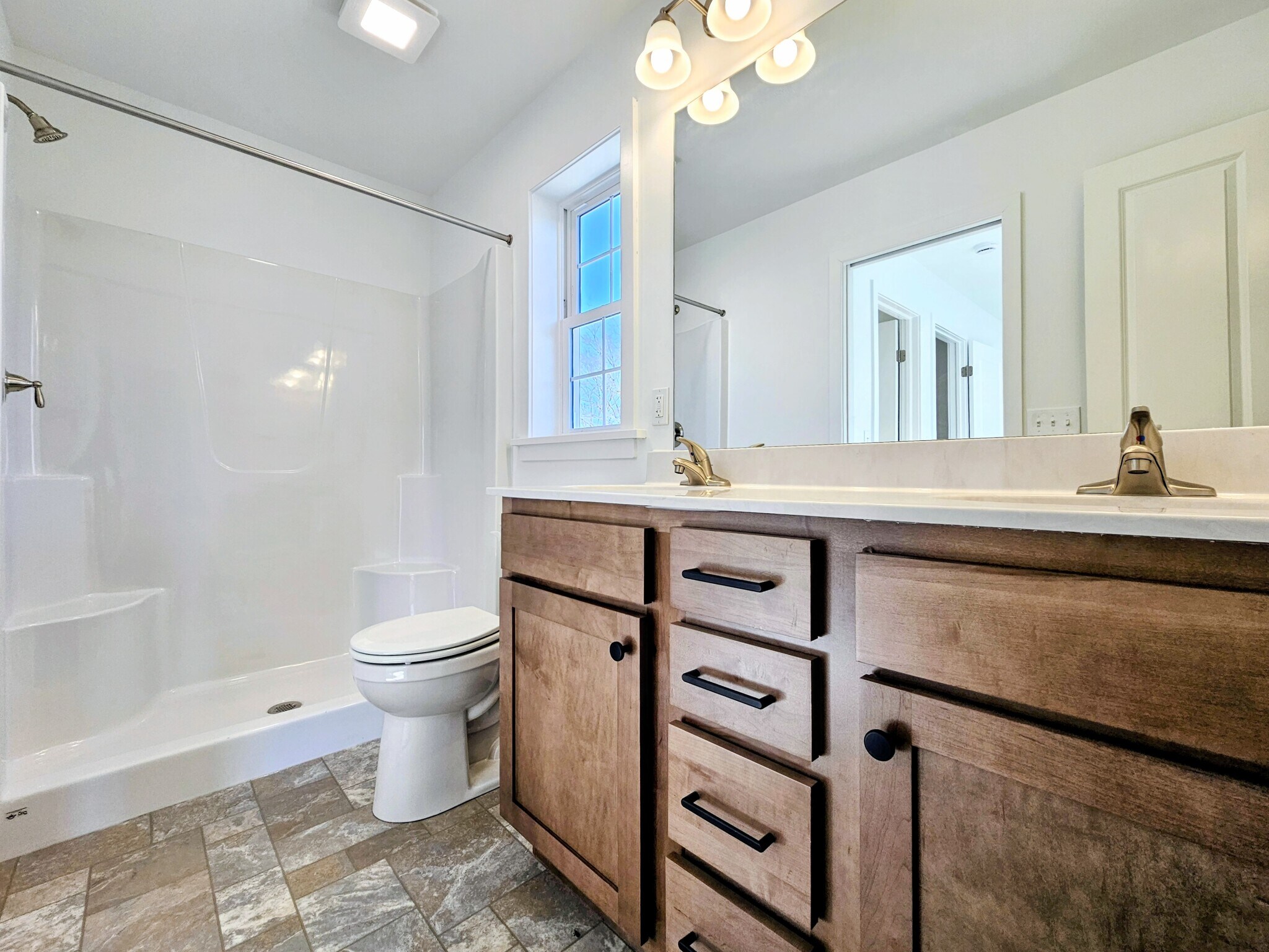 Building Photo - 108 Meadows Bnd