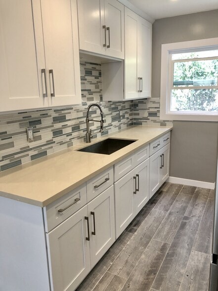 Building Photo - 1139 S Corning St